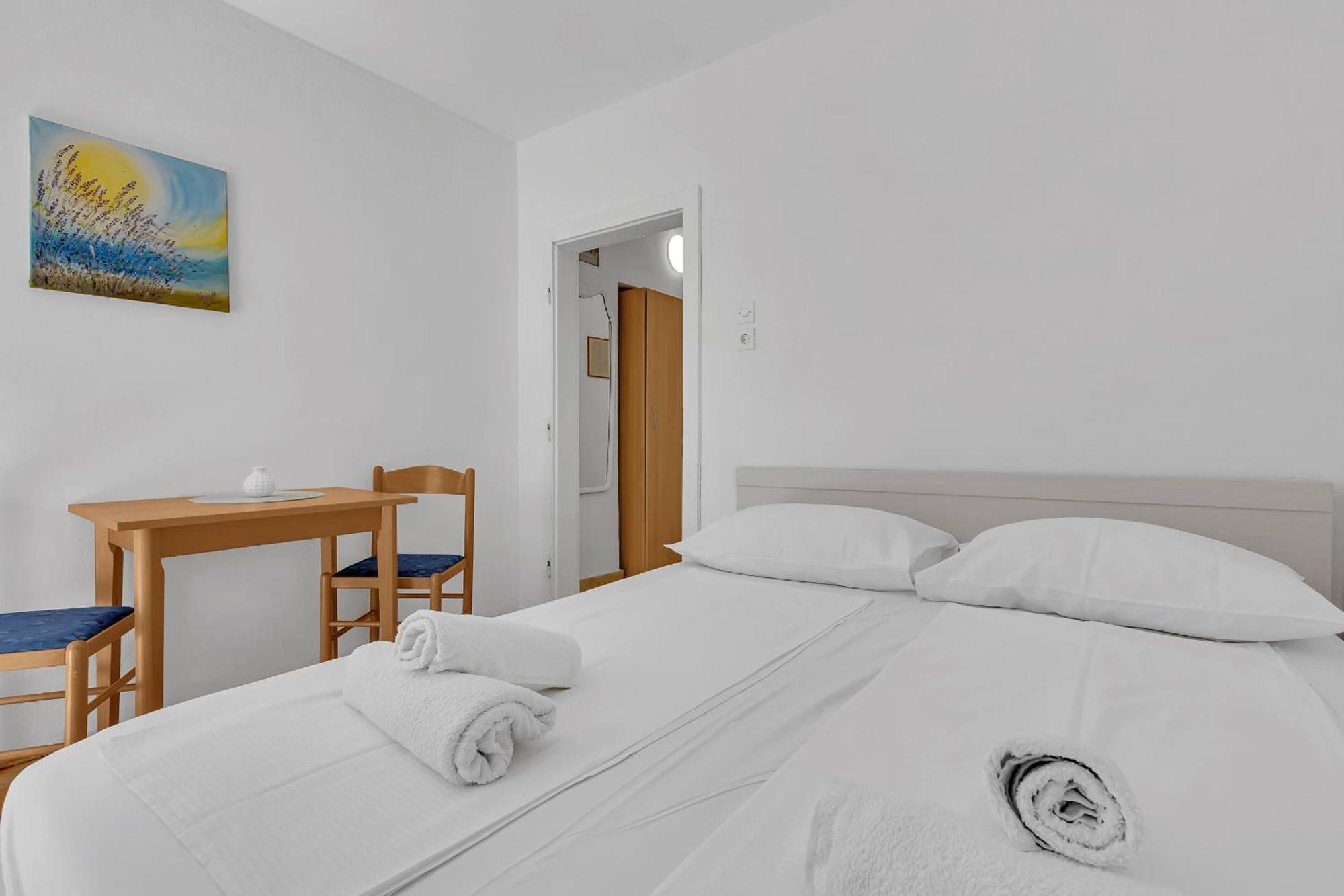 Studios Jakov Makarska Buitenkant foto